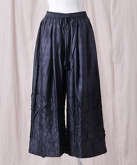 【BUNON】 Flower Tuck Pants