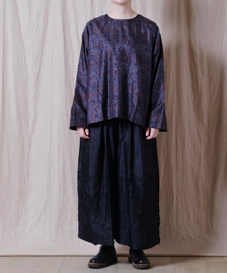 【BUNON】 Embroidery Slit Blouse