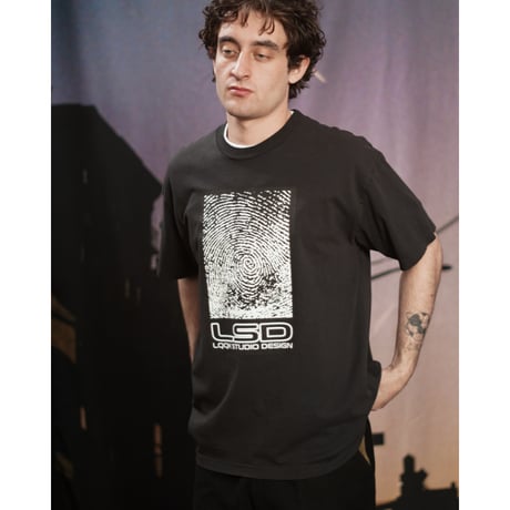 LQQK STUDIO FINGERPRINT TEE WASHED BLACK