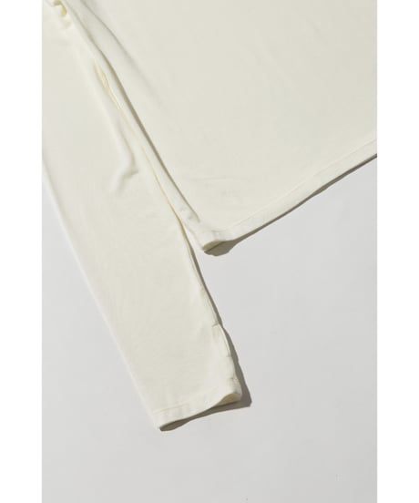 タートルネックTOPS【WCJ-DO-013WHT】※10月2日以降順次発送予定