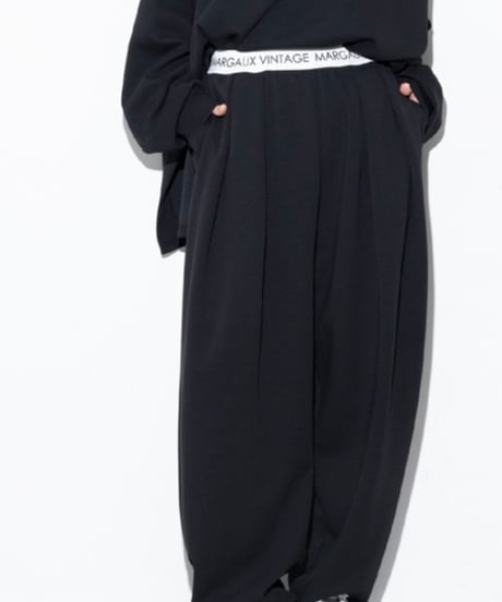 《予約8/2(日)まで｜９月ごろ入荷予定》【 MARGAUX VINTAGE 】- MG PT - 26141 - A - ロゴウエストタックパンツ