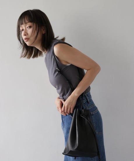 《 予約〆切11/4まで》11月頃 【 Arée 】Leather Sholder Pouch -AR261SP003-