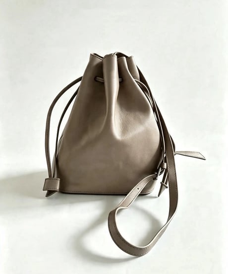 《 予約〆切11/4まで》11月頃 【 Arée 】Leather Sholder Pouch -AR261SP003-