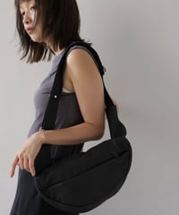 《 予約〆切11/4まで》1月頃 【 Arée 】Leather Cross Body Bag -AR261CB004-
