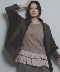《 予約〆切8/16まで》10月中旬〜10月下旬 【CYAN TOKYO 】レイヤーギャザーヘムTOPS　[607523]