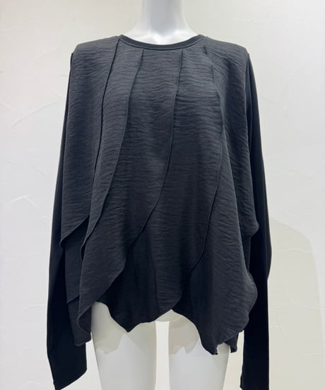 《 予約〆切11/23まで》3月中旬〜3月下旬 【CYAN TOKYO 】ウェーブフリルTOPS