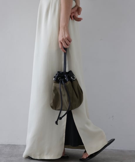《 予約〆切11/4まで》11月頃 【 Arée 】Leather Pouch -AR261NP002-