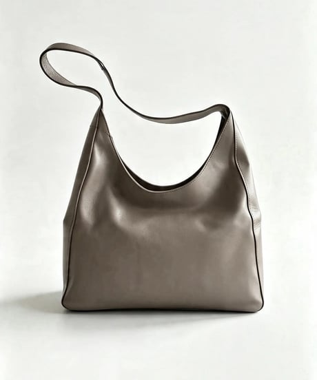 《 予約〆切11/4まで》11月頃 【 Arée 】Leather Sholder Bag -AR261SB008-
