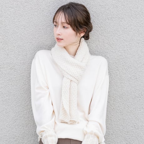 【KOHARU】フラッフィーシルクストール