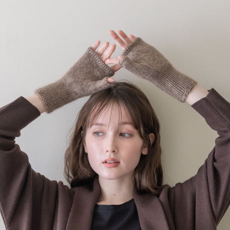 【SISIA】シルクモヘアグローブ