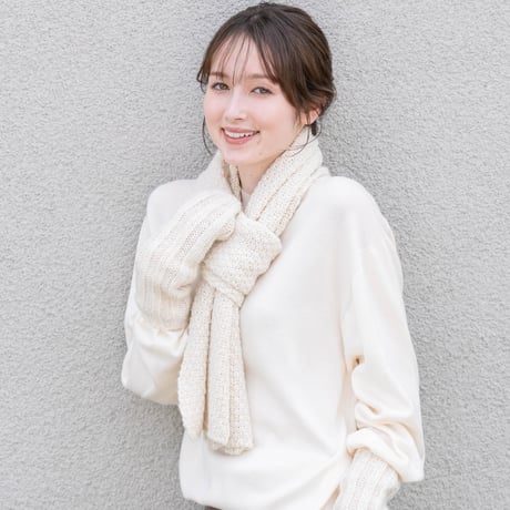 【KOHARU】フラッフィーシルクストール