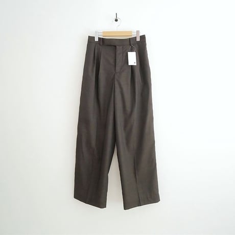 継続販売品 GALERIE VIE エアリークレープ ツータックパンツ 23045104131 2609-0260