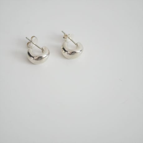 TOMORROWLAND購入品 AGMES DAHLIA HUGGIES ミニピアス 2608-1223