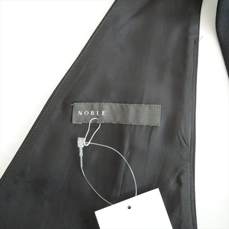 2025AW NOBLE ストレートVネックワンピース 25040240710030 2607-0028