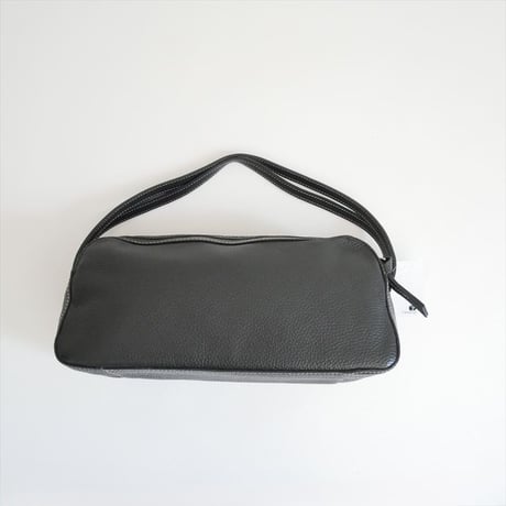 A VACATION TRAPEZE LEATHER バッグ 2607-0849