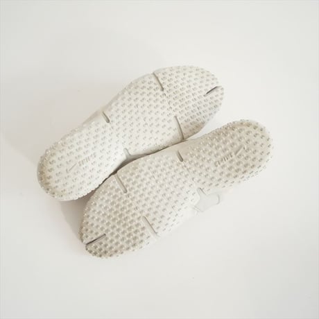 継続販売品・人気完売サイズ SKIMSコラボ NIKE リフト メッシュ IO7694-002 2609-2102