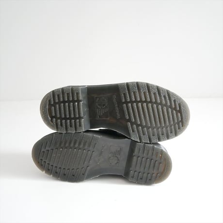 2026 Dr. Martens ADRIAN ブラックホワイト ローファー シューズ 42981001 2608-2042