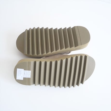 人気完売品 / 未使用 / SUICOKE / NEW WAVE MULE / 24093570001730 / 2503-1088