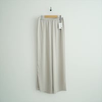 2026SS今季・人気完売色 Plage dull satin relax パンツ 26030922709010 2607-1235