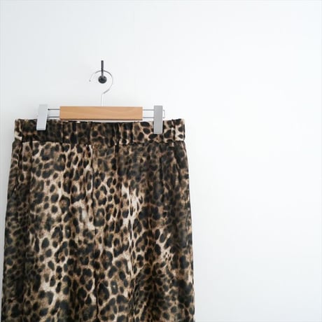 2025AW・人気完売品 未使用 journal standard luxe レオパベロアパンツ 25030440006030 2606-2060