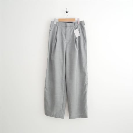 継続販売品 未使用 GALERIE VIE ウォッシャブルトロピカル ツータックストレートパンツ 23046104104 2609-0305