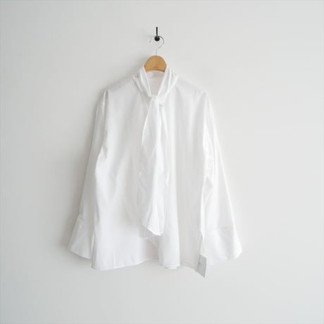 2025AW  IENA LA BOUCLE コットンフロンタブルボウタイブラウス 25051914102040 2605-2131