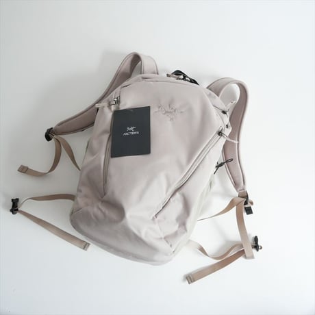 継続販売型 未使用 ARC'TERYX マンティス 26 バックパック X000010643 2610-0876