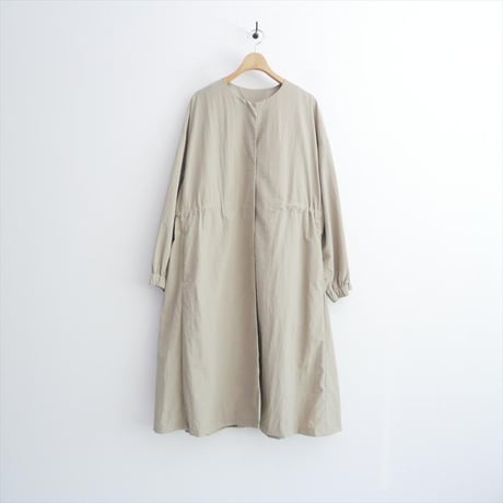 継続販売品 BEARDSLEY バルーン袖フレアーコート BEZ1051208A0001 2610-0308