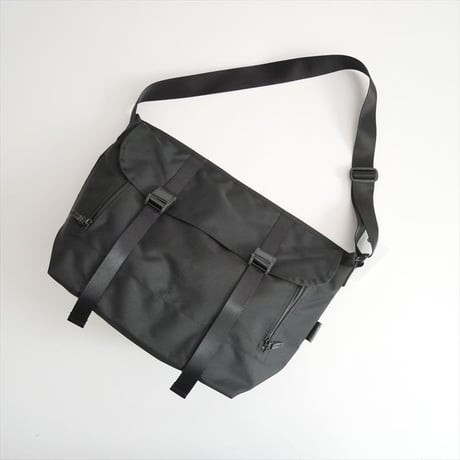 人気完売品 SHINZONE別注品 AMIACALVA MESSENGER BAG 2607-0705