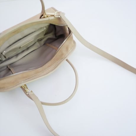 2026・人気完売品 未使用 人気スタッフ佐藤さんコラボ Hoaw. ワイドボストンBAG WGH1061112A0003 2609-0949