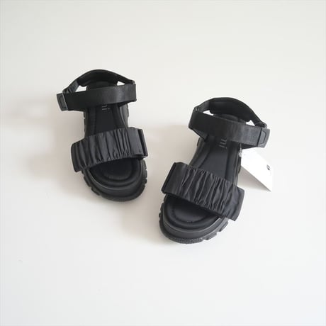 2025SS / emmi / ギャザーストラップサンダル / 13WGS252503 / 2507-2010