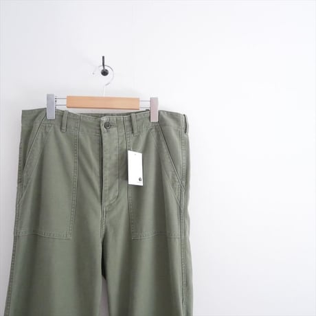 2025AW・人気完売品 FRAMeWORK ミリタリースラブバックサテンベイカーパンツ  25030220304130 2608-0092