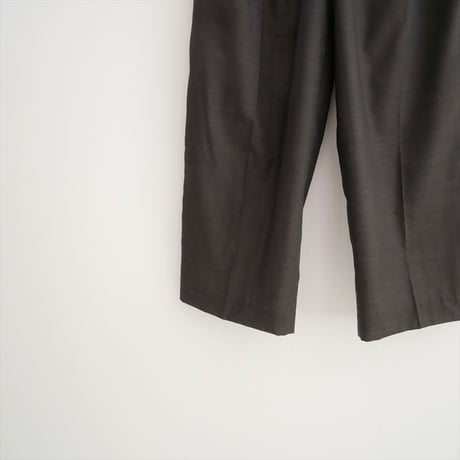継続販売品 GALERIE VIE エアリークレープ ツータックパンツ 23045104131 2609-0260
