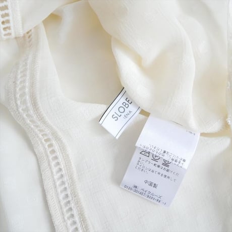 2025AW 未使用 SLOBE IENA ジャガードピンタックフリルブラウス 25051912408040 2604-0779