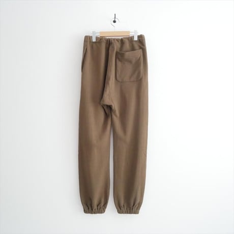 人気完売品 R&D.M.Co- オールドマンズテーラー EMBROIDERY SWEAT PANTS m1334 2604-1411