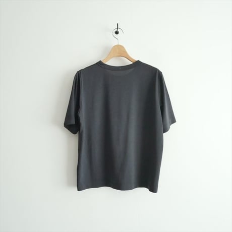 2026AW今季・人気完売品  Demi-Luxe BEAMS、スタイリスト佐藤佳菜子さんコラボ SLOANE ウール ポリエステル クルーネック Tシャツ SL10S-T1225 2610-0382