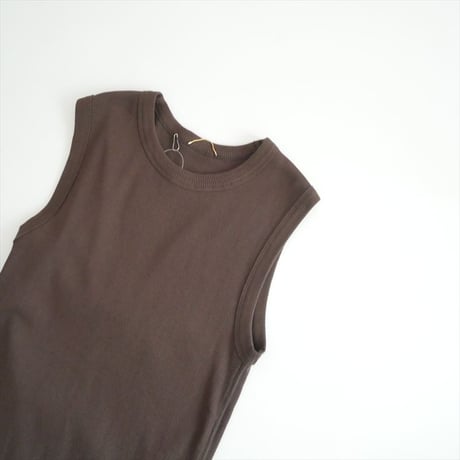 2025SS・人気完売色 MUSE de Deuxieme Classe Dignity sleeveless プルオーバー 25070520708010 2608-0320