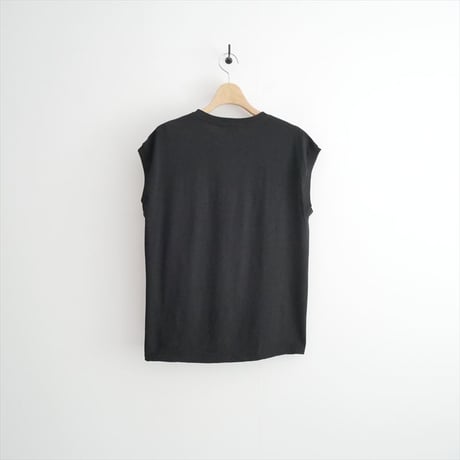 継続販売品 AURALEE SEAMLESS CREW NECK SLEEVELESS A00T06ST 2607-1032