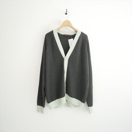 継続販売品・人気完売色 CABaN / TOMORROWLAND / コットンカシミヤ バイカラーVネックカーディガン / 59023402003 2603-1179