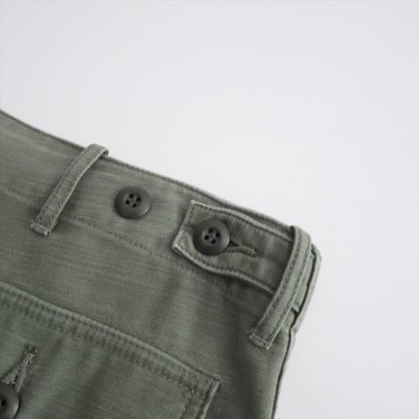 2025AW・人気完売品 FRAMeWORK ミリタリースラブバックサテンベイカーパンツ  25030220304130 2608-0092