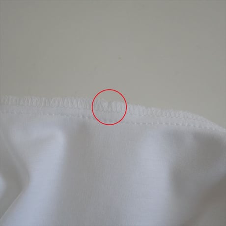 Heve / クロスラッフルトップス / HE07-0009-4S / 2507-0411
