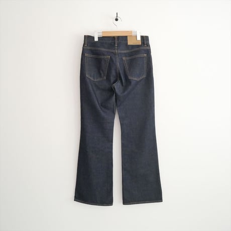 2025AW・人気完売品 DEUXIEME CLASSE Modern Flare ジーンズ 25030500803030 2605-0471