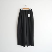 継続販売品 未使用 Curensology プレーンツータックパンツ 104098 2610-0613