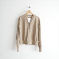 2025AW 未使用 IENA LEVITA Vネックカーディガン 25080900314030 2605-2089