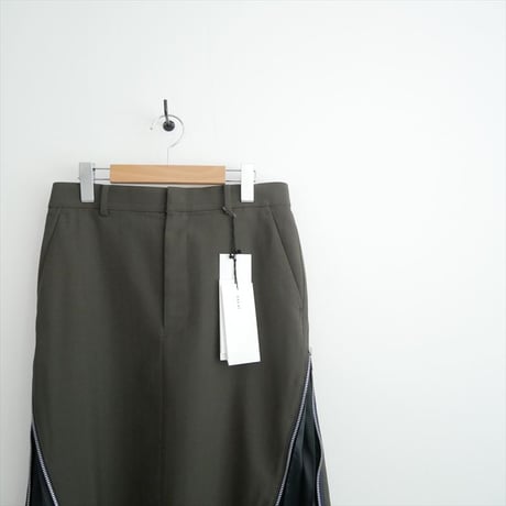 BARNEYS NEW YORK別注 sacai サイドプリーツスカート 24-07628 2606-0944