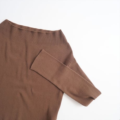 DEUXIEME CLASSE / off shoulder プルオーバー / 24080500709010 / 2405-0574