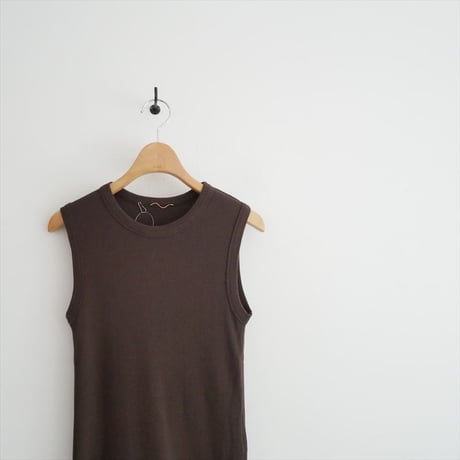 2025SS・人気完売色 MUSE de Deuxieme Classe Dignity sleeveless プルオーバー 25070520708010 2608-0320