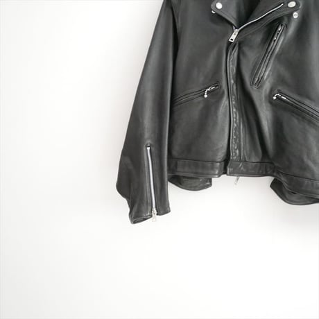 2025・人気完売品 beautiful people double-end shrink leather racingjacket 1525402006 2605-0737