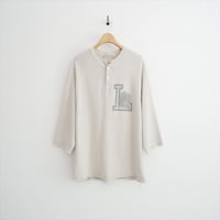 2025AW・人気完売品 L'Appartement別注 REMI RELIEF HENLEY NECK PRINT TEE 25070570001130 2607-0823