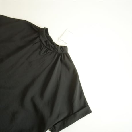 2025 / 未使用 / OLTA DESIGNS / シルク混ブラウス / 025 36 678 / 2509-1090